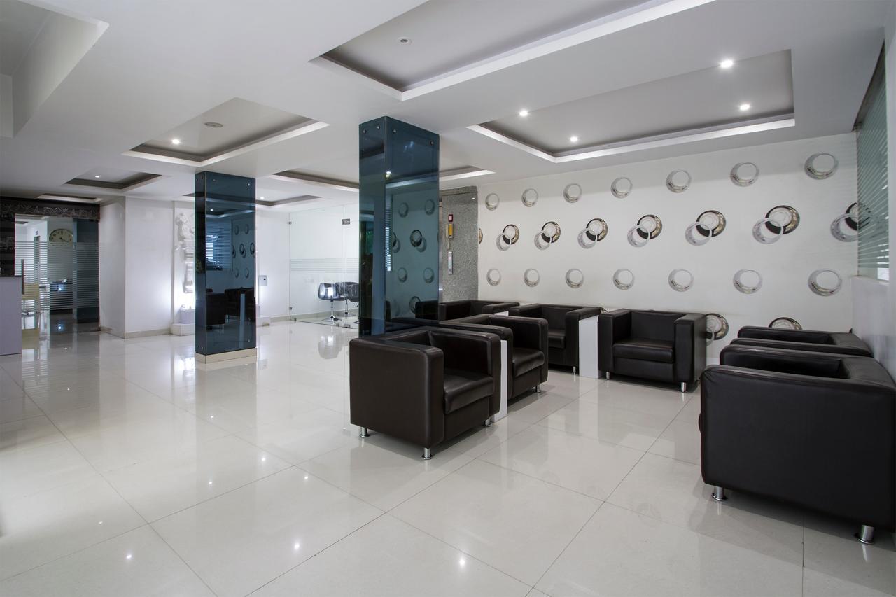 Oyo Hotel Stay Home Near Shilparamam Hajdarabad Zewnętrze zdjęcie